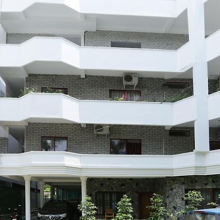 Heaven Gardens Hotel Kochi Kültér fotó