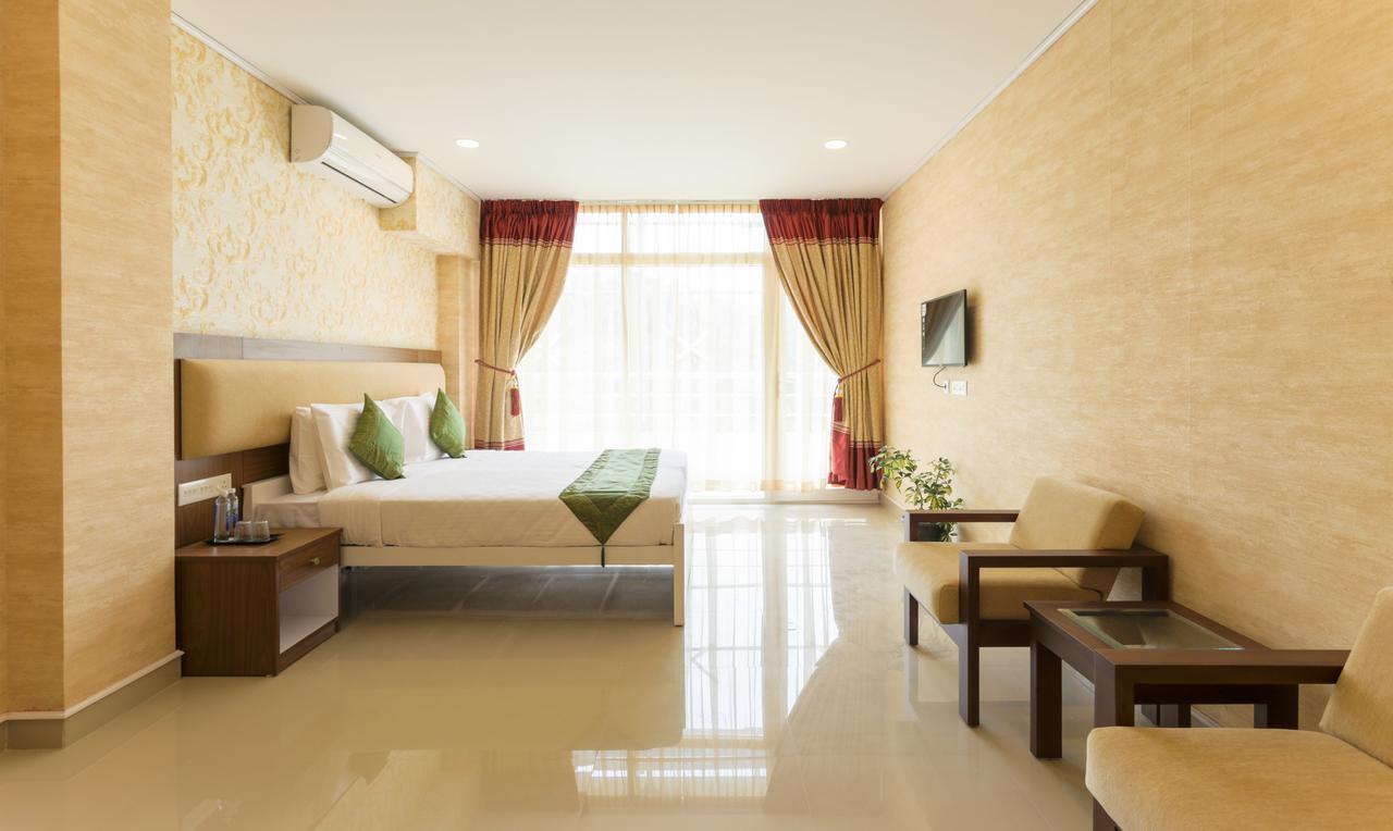 Heaven Gardens Hotel Kochi Kültér fotó