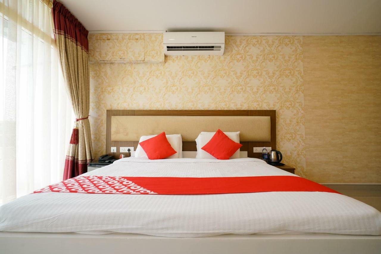 Heaven Gardens Hotel Kochi Kültér fotó