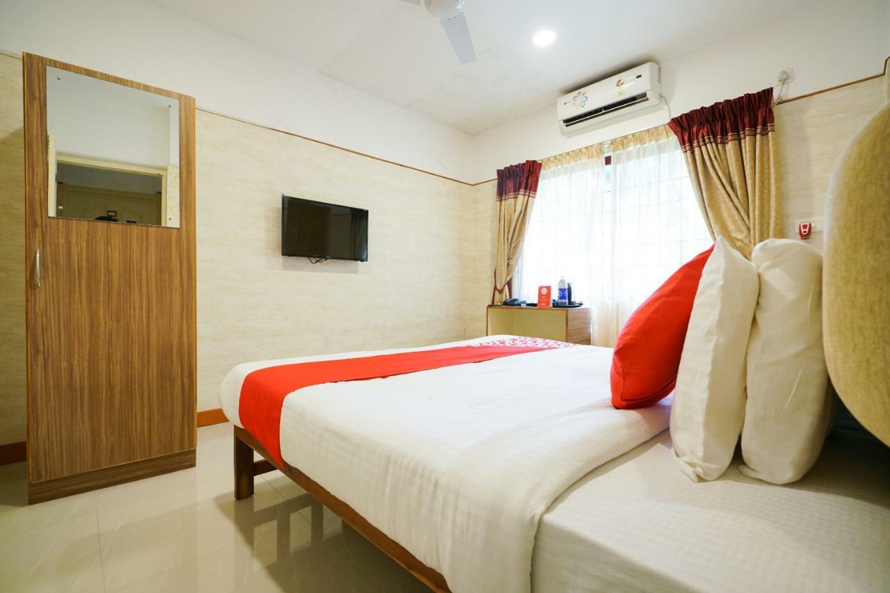 Heaven Gardens Hotel Kochi Kültér fotó